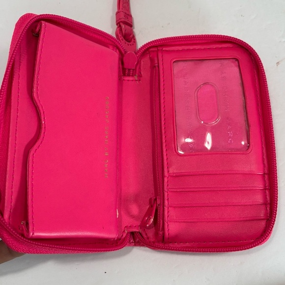 Marc By Marc Jacobs Standard Supply Hot Pink Wallet Card Holder 6x4” Barbiecore - Picture 5 of 7